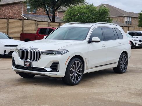 Used 2019 BMW X7 xDrive50i w/ Premium Package AWD/4WD image 11