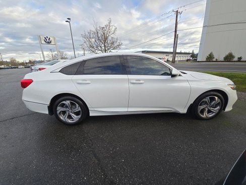 Used 2020 Honda Accord EX-L image 2