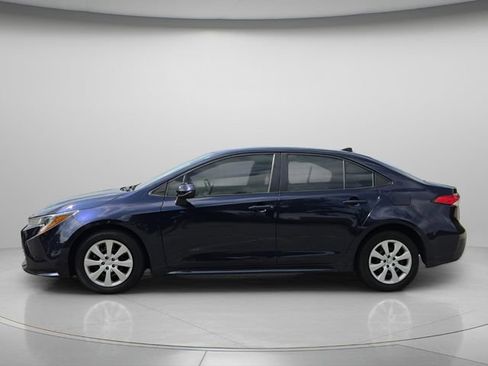 Used 2024 Toyota Corolla LE FWD image 3