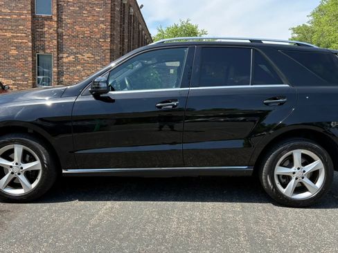 Used 2016 Mercedes-Benz GLE 350 4MATIC w/ Premium Package image 5