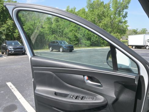 Used 2023 Hyundai Santa Fe SEL FWD image 26