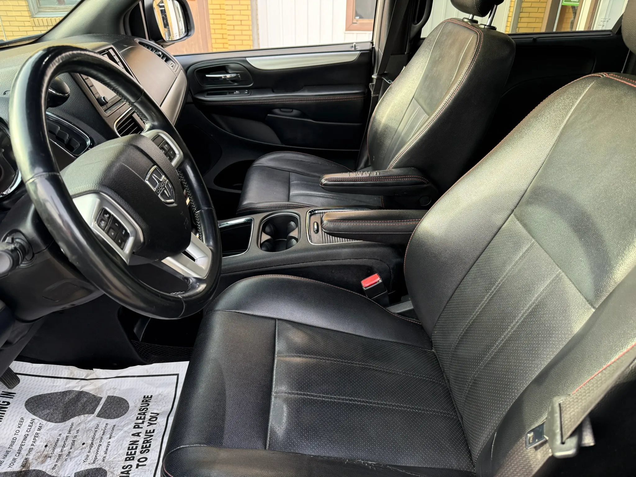 Used 2019 Dodge Grand Caravan GT w/ Safety Sphere Group FWD image 12