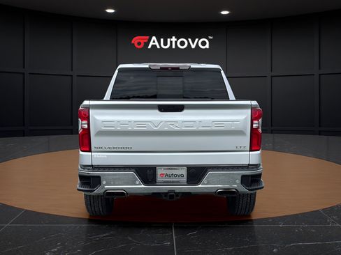 Used 2019 Chevrolet Silverado 1500 LTZ w/ LTZ Premium Package AWD/4WD image 4