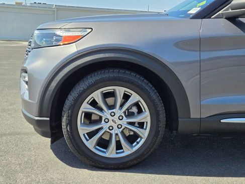 Used 2021 Ford Explorer XLT w/ Equipment Group 202A RWD image 9