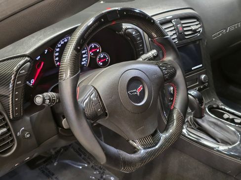 Used 2013 Chevrolet Corvette Coupe w/ 2LT Preferred Equipment Group RWD image 4