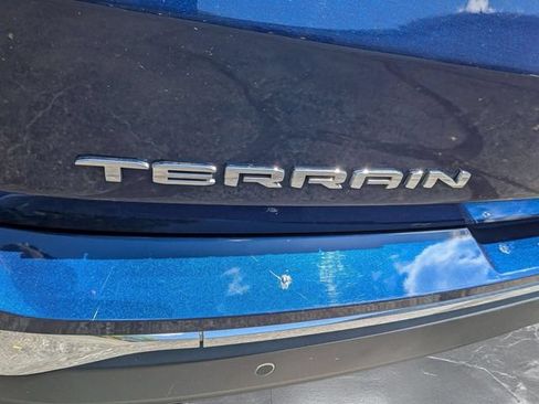 Used 2023 GMC Terrain SLT FWD image 10