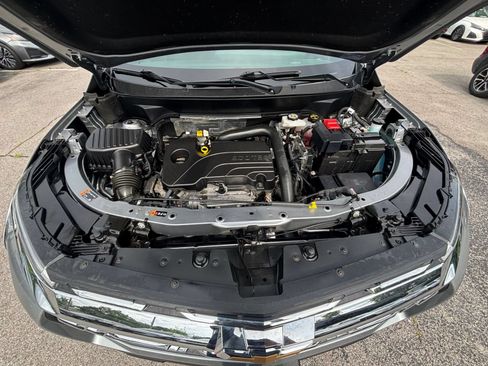 Used 2025 Chevrolet Equinox LT FWD image 32