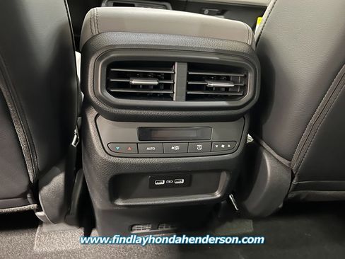 New 2025 Honda Pilot EX-L image 29
