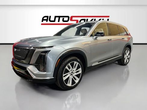 Used 2026 Cadillac Vistiq Luxury AWD/4WD image 3