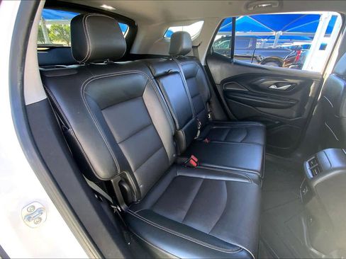 Used 2024 GMC Terrain SLT AWD/4WD image 20