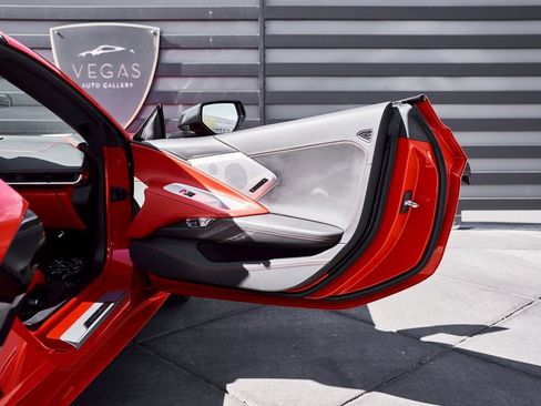 Used 2020 Chevrolet Corvette Stingray Premium Cpe w/ 3LT Preferred Equipment Group image 24