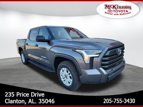 Used 2025 Toyota Tundra SR5 AWD/4WD image 1