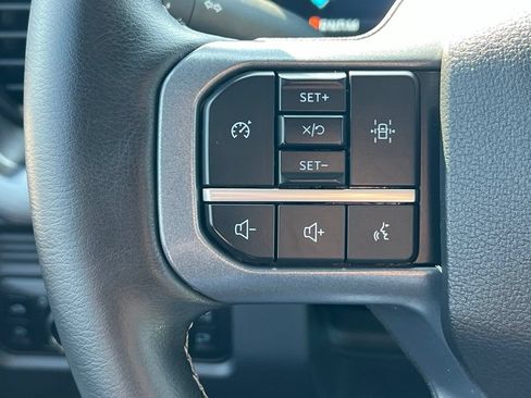 Used 2025 Ford F250 Lariat w/ Tremor Off-Road Package AWD/4WD image 38