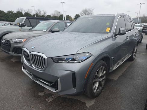 Used 2024 BMW X5 sDrive40i w/ Premium Package image 10