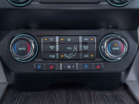 Used 2020 Ford F350 Lariat w/ Lariat Ultimate Package image 14