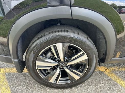 Certified 2025 Nissan Rogue SL AWD/4WD image 12