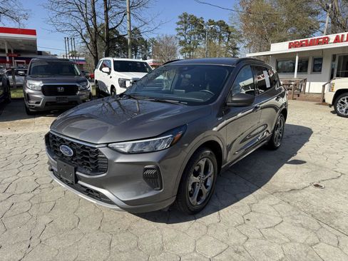 Used 2024 Ford Escape ST-Line image 8