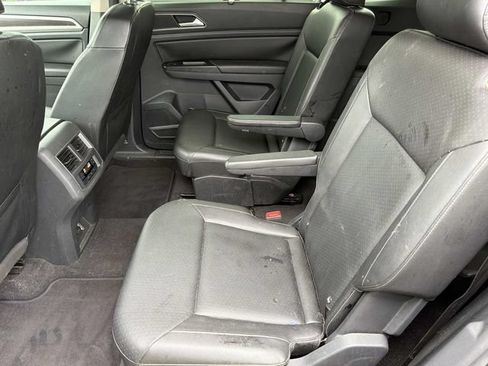 Used 2019 Volkswagen Atlas SE FWD image 19