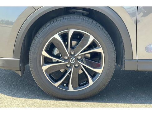 Used 2023 MAZDA CX-5 AWD 2.5 S w/ Premium Plus Pkg image 11