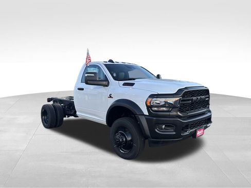 New 2024 RAM 5500 Tradesman w/ Safety Group image 9