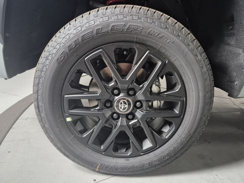 New 2026 Toyota Tundra Limited AWD/4WD image 10