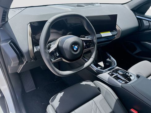New 2025 BMW X3 xDrive30i w/ Convenience Package image 8