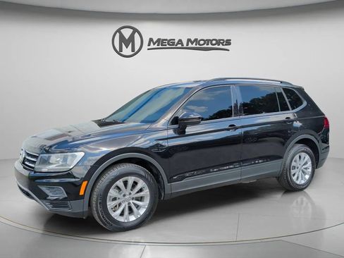 Used 2019 Volkswagen Tiguan S w/ Driver Assistance Package FWD image 2
