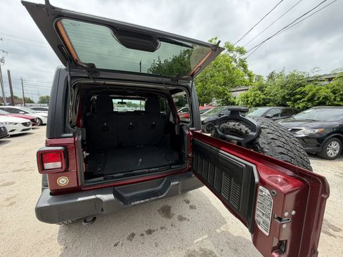 Used 2021 Jeep Wrangler Unlimited Sport AWD/4WD image 10