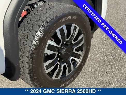 Used 2024 GMC Sierra 2500 Denali Ultimate image 12