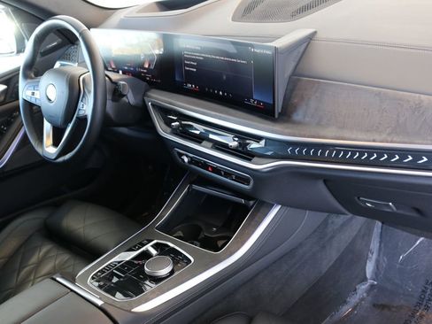 Used 2025 BMW X5 xDrive40i image 41