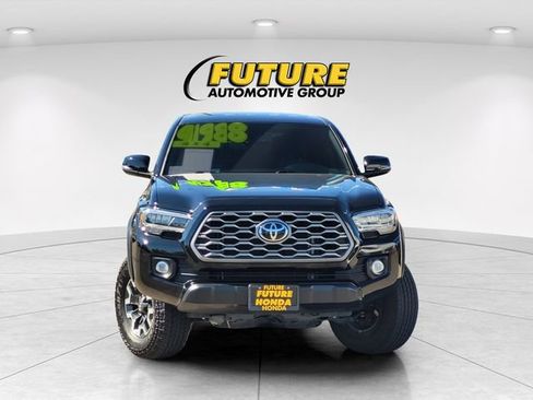 Used 2023 Toyota Tacoma TRD Off-Road AWD/4WD image 2