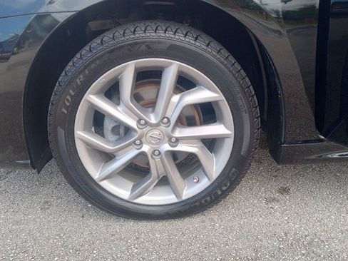 Used 2015 Nissan Sentra SR FWD image 21