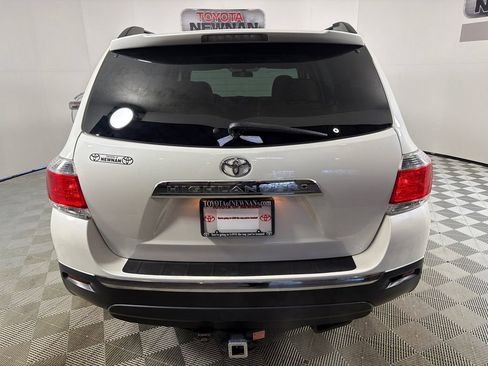 Used 2013 Toyota Highlander Plus image 4