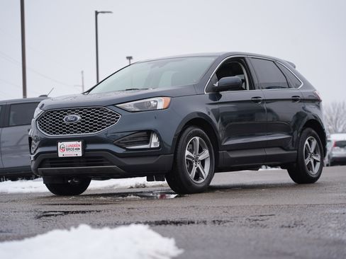 Used 2023 Ford Edge SEL w/ Convenience Package image 8