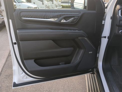 Certified 2022 GMC Yukon Denali image 26