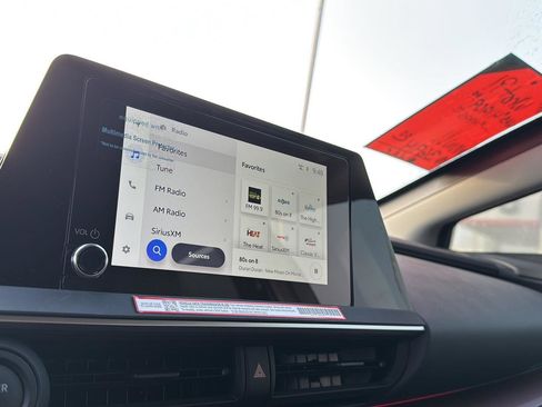 New 2025 Toyota Prius Plug-In Hybrid image 20