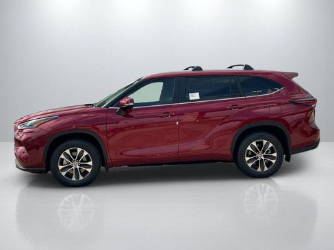 New 2026 Toyota Highlander XLE AWD/4WD image 8