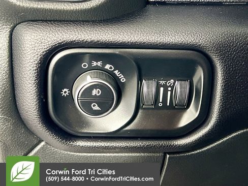 Used 2021 RAM 2500 Laramie AWD/4WD image 18