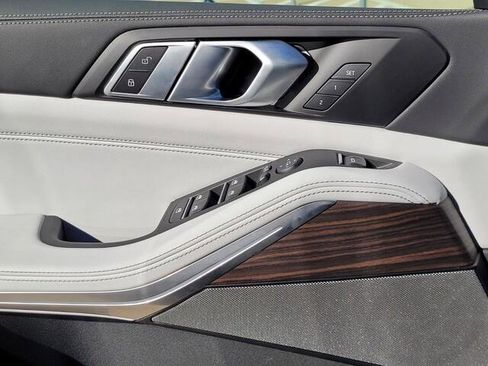 Certified 2025 BMW X5 sDrive40i w/ Premium Package image 24