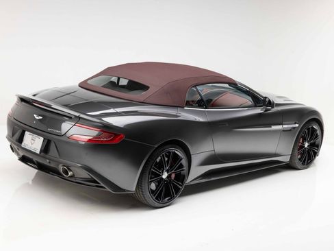 Used 2014 Aston Martin Vanquish Volante RWD image 19