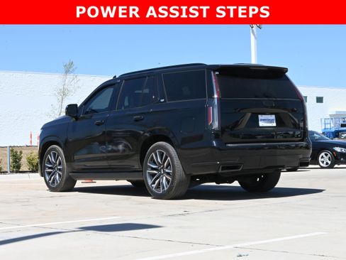Used 2021 Cadillac Escalade Sport w/ Driver Assist Tech Package image 7