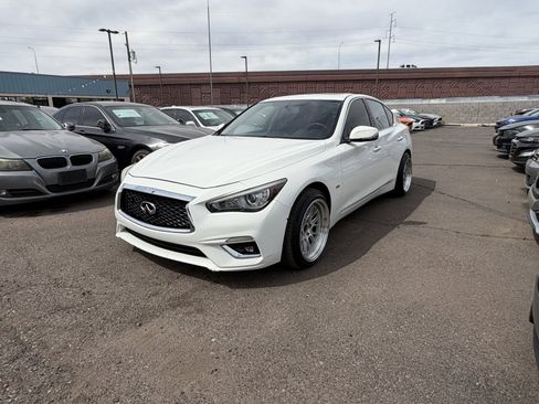 Used 2018 INFINITI Q50 Luxe RWD image 1