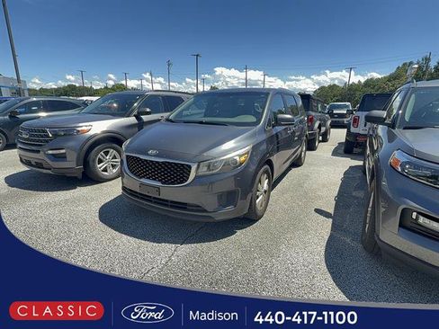 Used 2015 Kia Sedona LX w/ LX Convenience Package FWD image 1