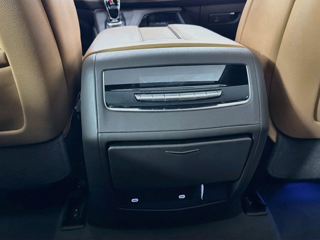 Used 2024 Cadillac Escalade Sport w/ LPO, ONYX Package AWD/4WD image 27