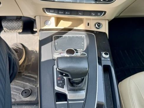 Used 2018 Audi Q5 2.0T Premium Plus w/ Premium Plus Package image 13