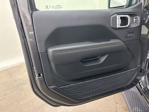New 2026 Jeep Wrangler Unlimited Sahara AWD/4WD image 28