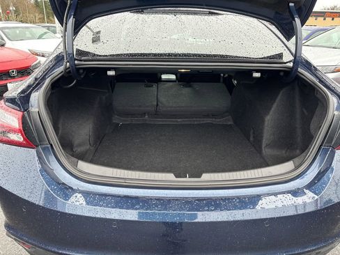 Used 2022 Chevrolet Malibu LT image 28