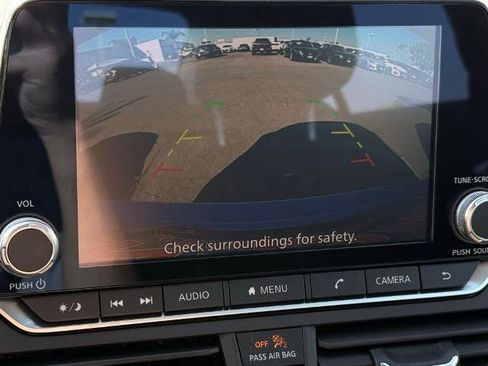 New 2025 Nissan Altima 2.5 SR image 29