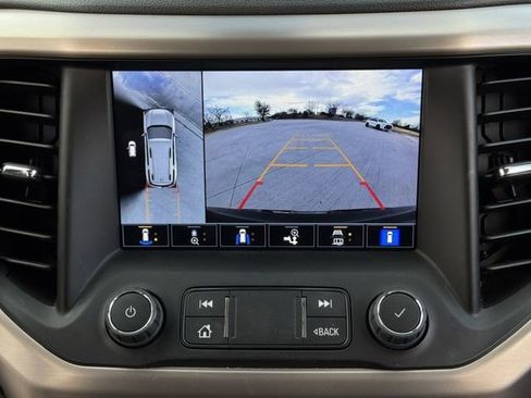 Used 2023 GMC Acadia Denali w/ Denali Technology Package image 19