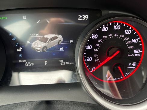 Used 2023 Toyota Camry XSE image 32